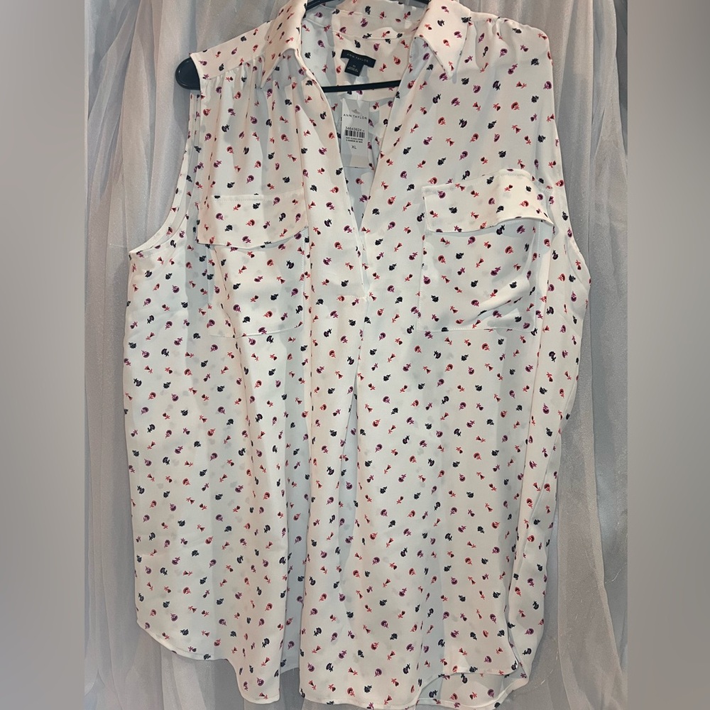 White Ann Taylor Sleeveless Blouse with Flowers